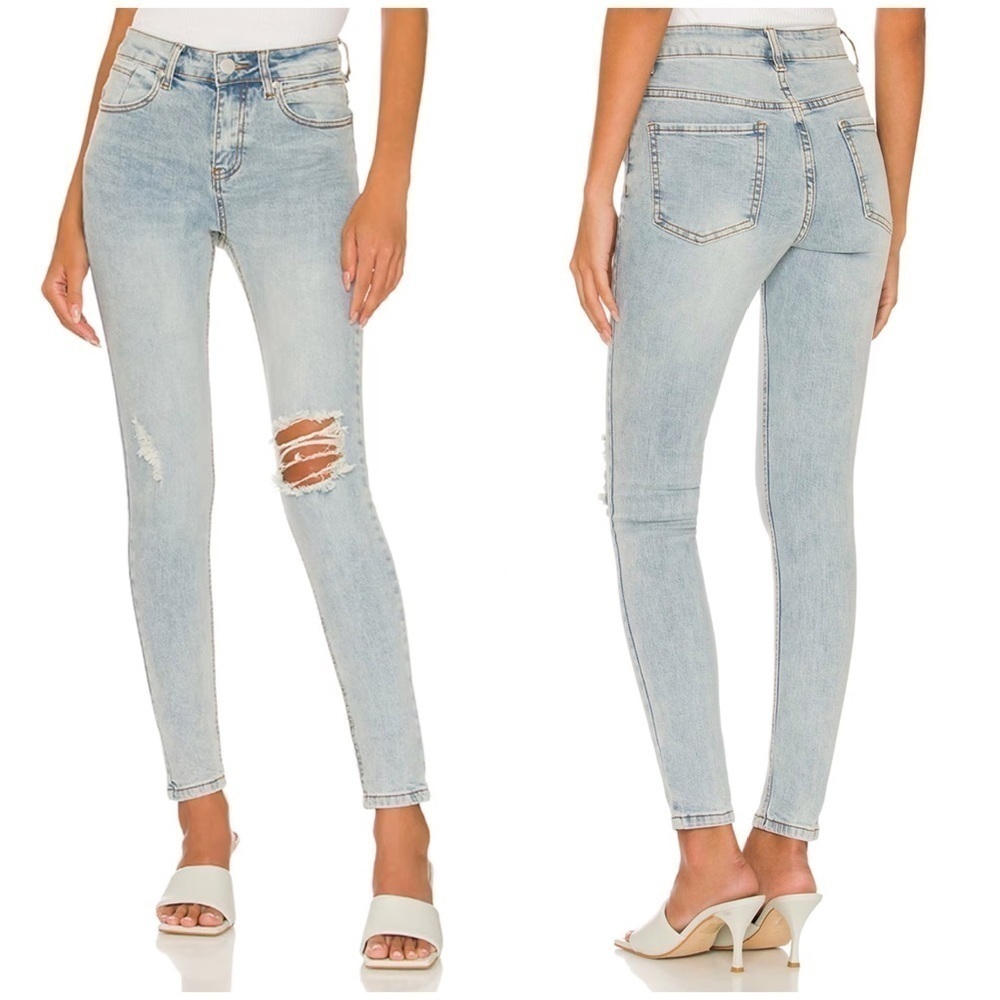 Revolve Superdown Sabrina Slit Knee Jeans Size 27